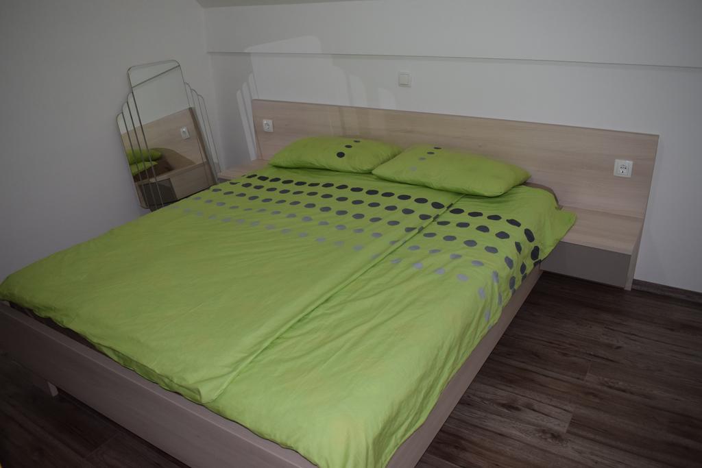 Borovnica Catez Apartment Catez ob Savi Ngoại thất bức ảnh